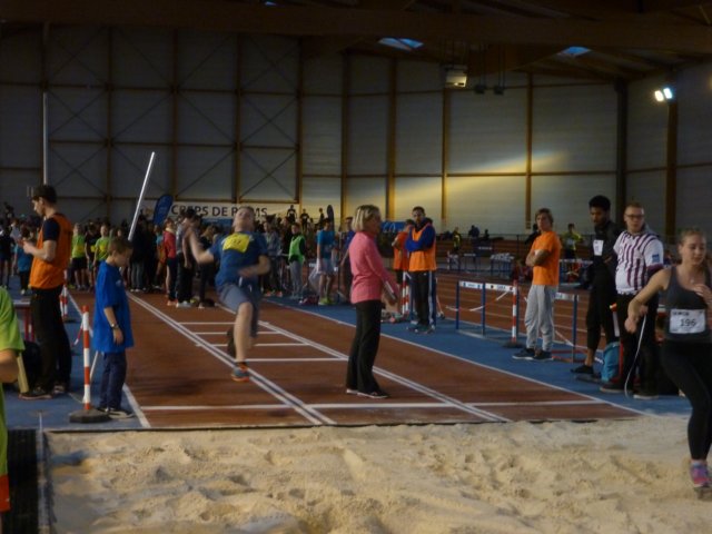 acadindoorathle130.jpg