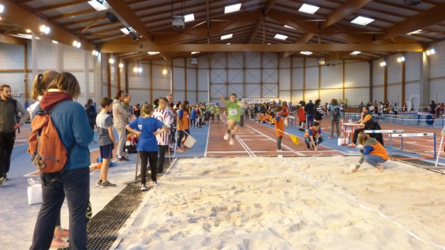 acadindoorathle77.jpg