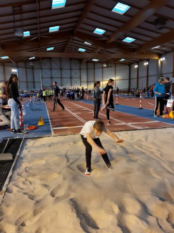 acadathleindoor201950.jpg